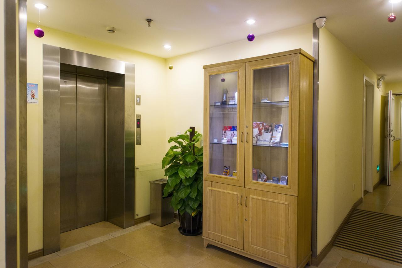 Home Inn Chengdu Kuanzhai Alley New City Square Екстериор снимка