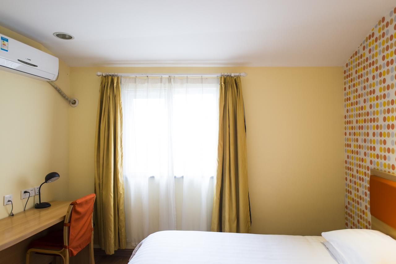 Home Inn Chengdu Kuanzhai Alley New City Square Екстериор снимка