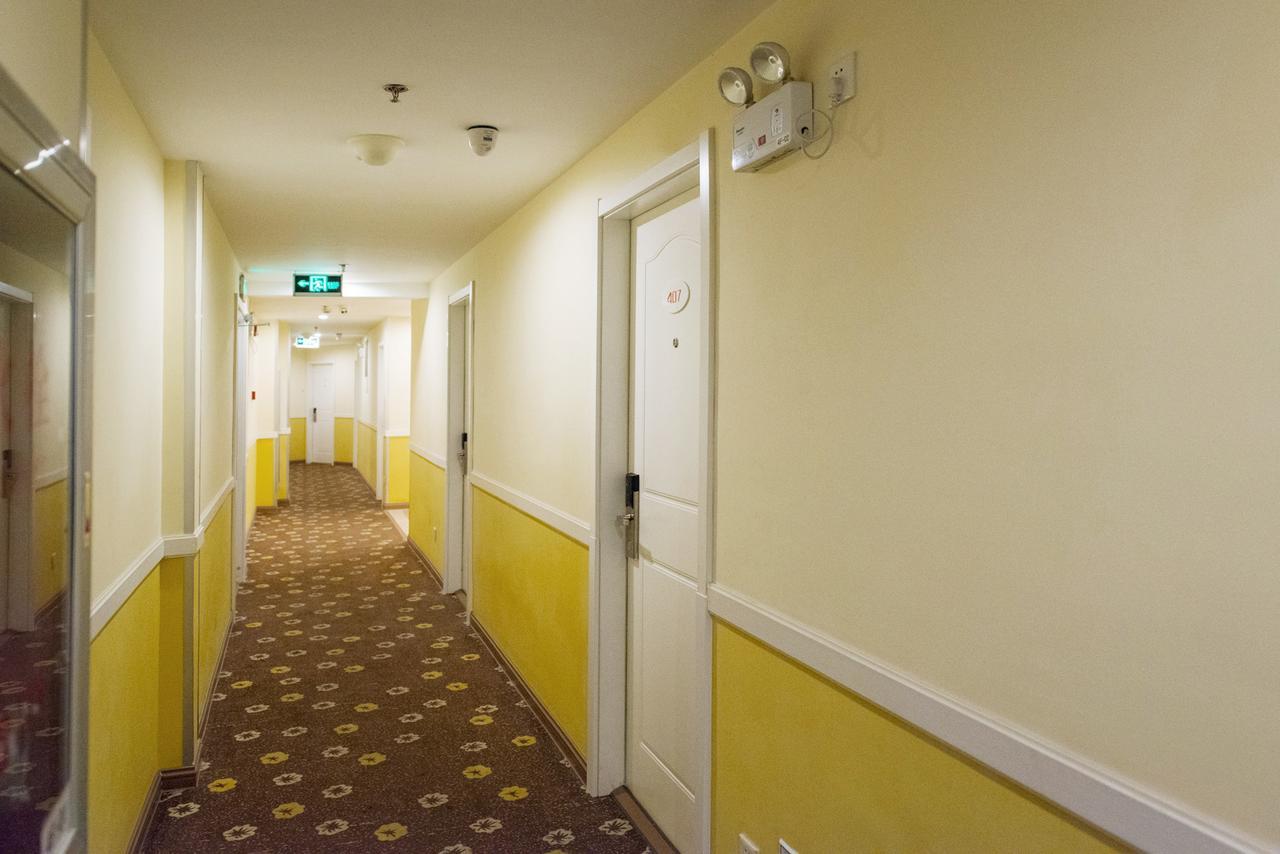 Home Inn Chengdu Kuanzhai Alley New City Square Екстериор снимка