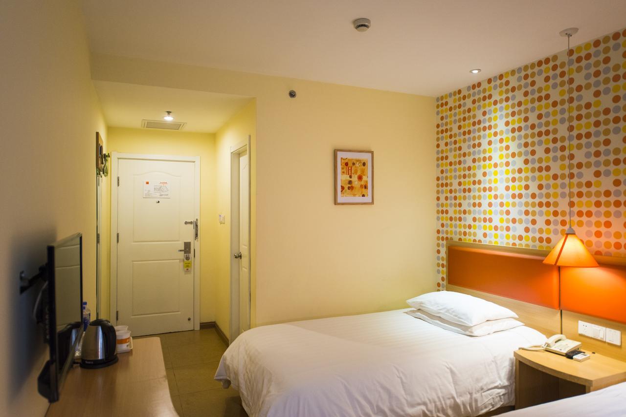 Home Inn Chengdu Kuanzhai Alley New City Square Екстериор снимка